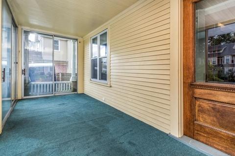 754 Pleasant St, Worcester, MA 01602 photo 5