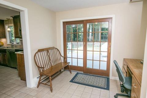 19 Carillon Cir, Easthampton, MA 01027 photo 3