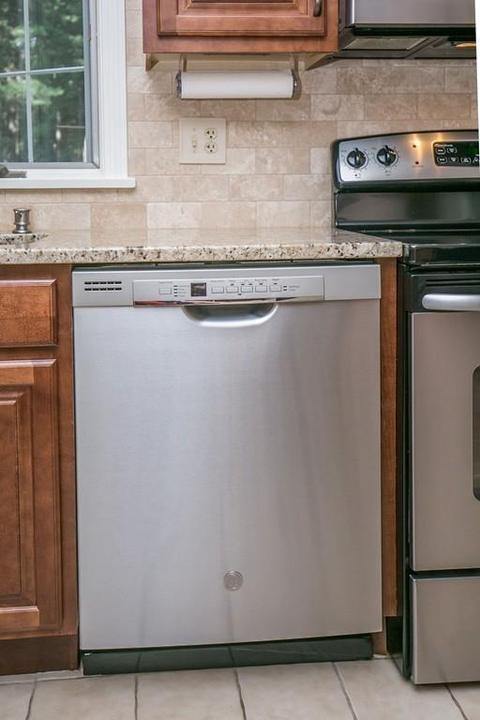 19 Carillon Cir, Easthampton, MA 01027 photo 7