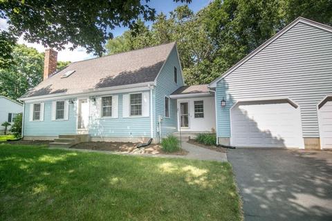 19 Carillon Cir, Easthampton, MA 01027 photo 2