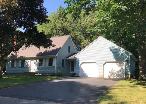 19 Carillon Cir, Easthampton, MA 01027 photo 1
