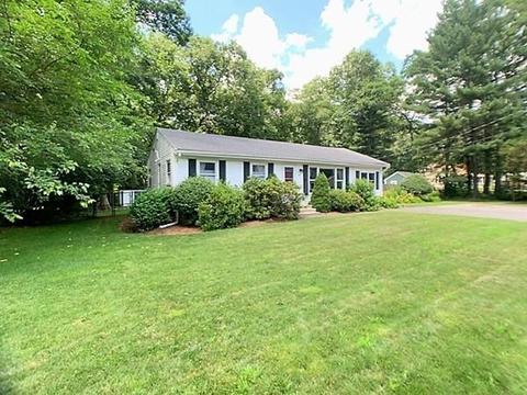 46 Walnut St, Mansfield, MA 02048 photo 3