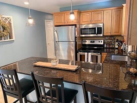 46 Walnut St, Mansfield, MA 02048 photo 9