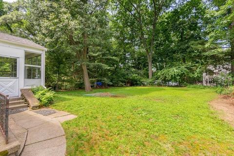 29 Cheney St, Needham, MA 02494 photo 10