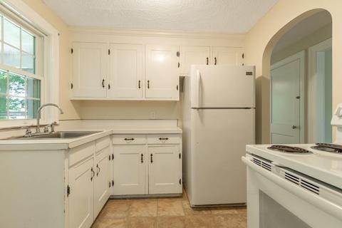 29 Cheney St, Needham, MA 02494 photo 5