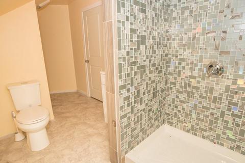 85 Goodwin St, Springfield, MA 01151 photo 24