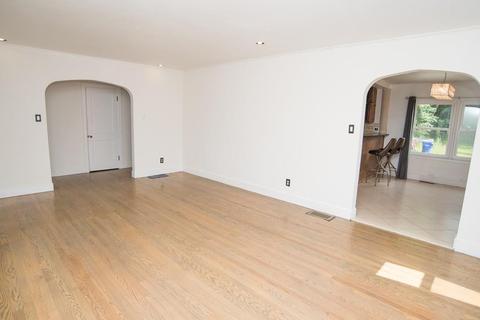 85 Goodwin St, Springfield, MA 01151 photo 11