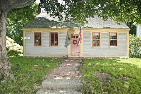 8 Pond St, Hingham, MA 02043 photo 4