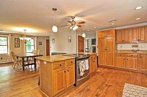 133 Britton Cir, Raynham, MA 02767 photo 6