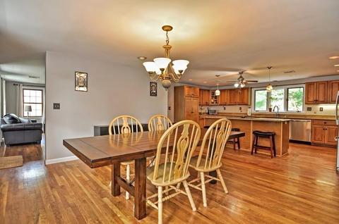 133 Britton Cir, Raynham, MA 02767 photo 10