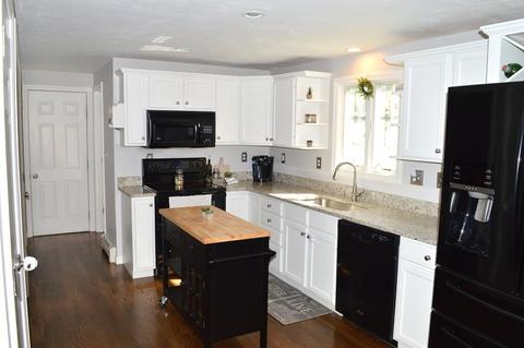 2 Railroad Ave, Upton, MA 01568 photo 3