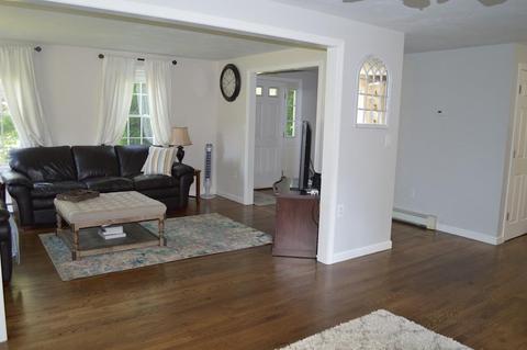 2 Railroad Ave, Upton, MA 01568 photo 10