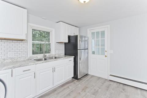 65 Dubois St, Springfield, MA 01151 photo 11