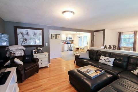 26 Seneca Ave, Mashpee, MA 02649 photo 4