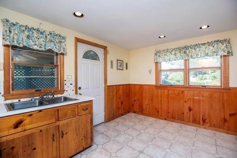 30 Sunset Dr, Beverly, MA 01915 photo 9