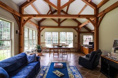 111 South St, Upton, MA 01568 photo 10