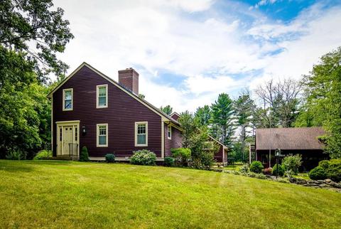 111 South St, Upton, MA 01568 photo 1