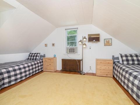 7 Conant Rd, Brookline, MA 02467 photo 9