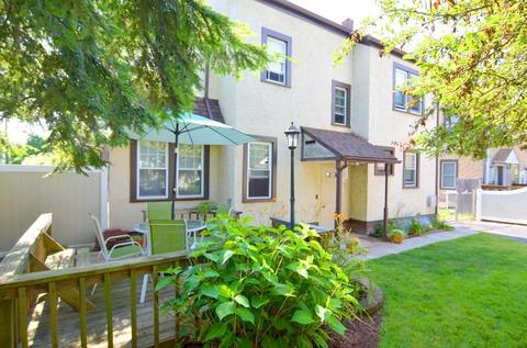 85 Wayne St, Springfield, MA 01118 photo 2