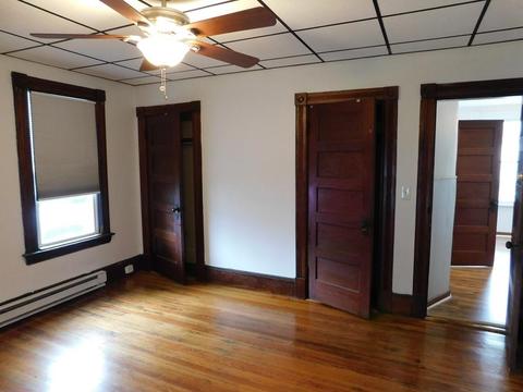 46 Maple St, Chicopee, MA 01020 photo 8