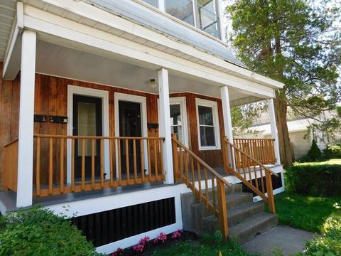 46 Maple St, Chicopee, MA 01020 photo 4