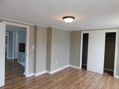 46 Maple St, Chicopee, MA 01020 photo 16