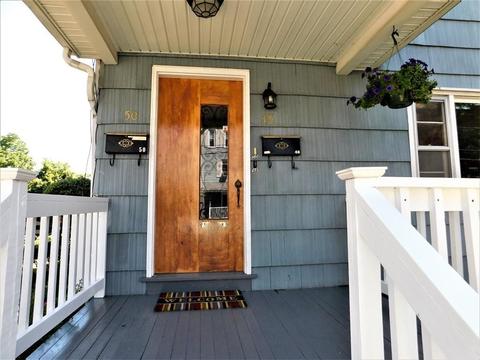 46 Maple St, Chicopee, MA 01020 photo 3