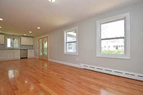 7 Pine St, Ayer, MA 01432 photo 3