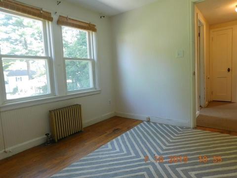 669 Allen St, Springfield, MA 01118 photo 32