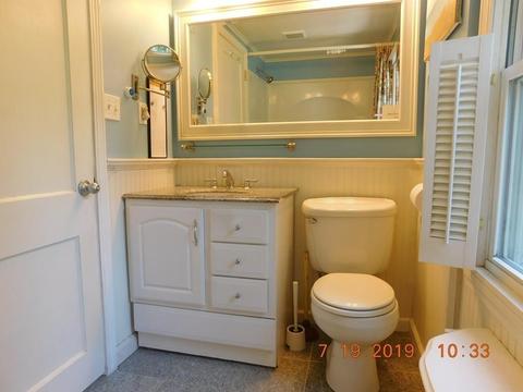 669 Allen St, Springfield, MA 01118 photo 21