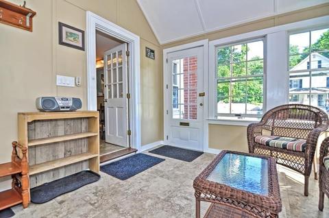 88 Massachusetts Ave, Walpole, MA 02081 photo 16