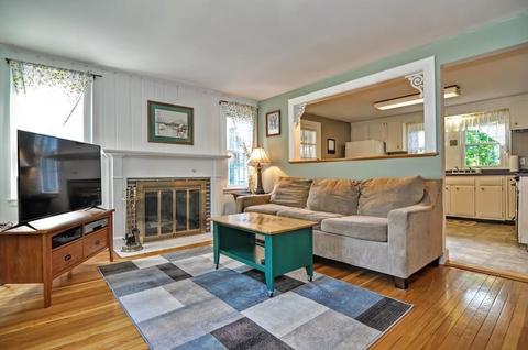 88 Massachusetts Ave, Walpole, MA 02081 photo 3