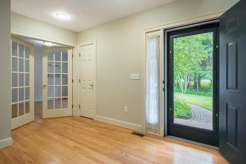 7 Red Fox Rd, North Hampton, NH 03862 photo 4