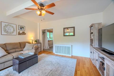82 High St, Gardner, MA 01440 photo 9