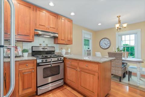 33 Bartlett #2, Beverly, MA 01915 photo 13