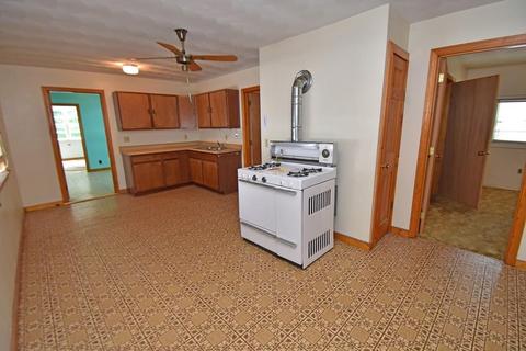 4 Briggs St, Easthampton, MA 01027 photo 22