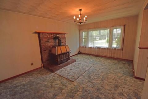 4 Briggs St, Easthampton, MA 01027 photo 12
