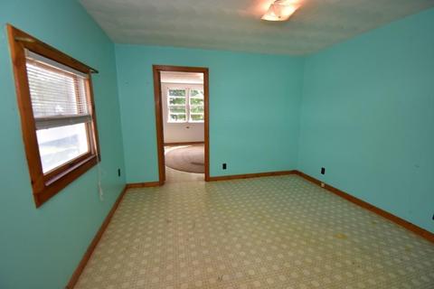 4 Briggs St, Easthampton, MA 01027 photo 27