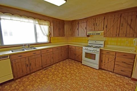 4 Briggs St, Easthampton, MA 01027 photo 9