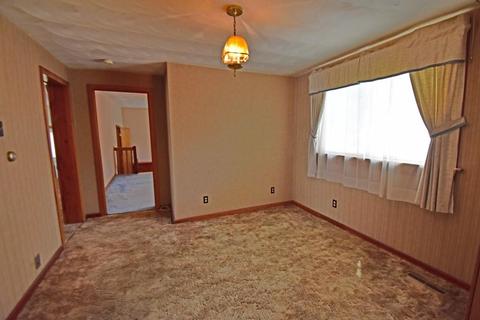 4 Briggs St, Easthampton, MA 01027 photo 11