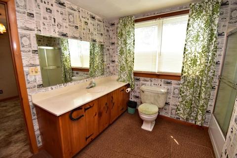 4 Briggs St, Easthampton, MA 01027 photo 15