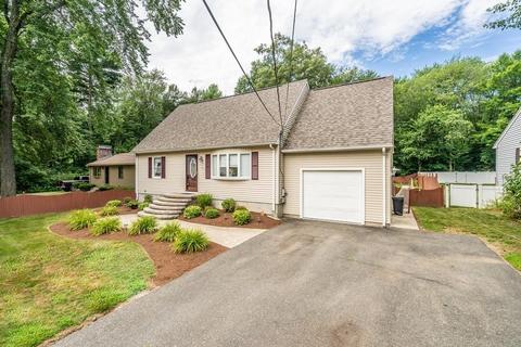 178 Senator St, Springfield, MA 01129 photo 2