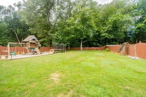 178 Senator St, Springfield, MA 01129 photo 32