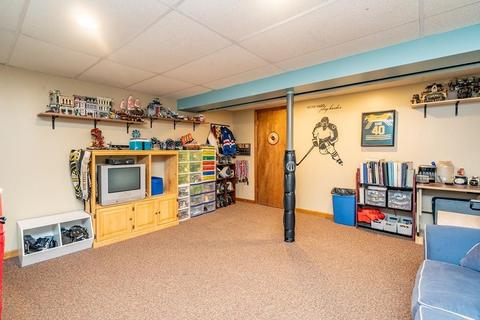 178 Senator St, Springfield, MA 01129 photo 21