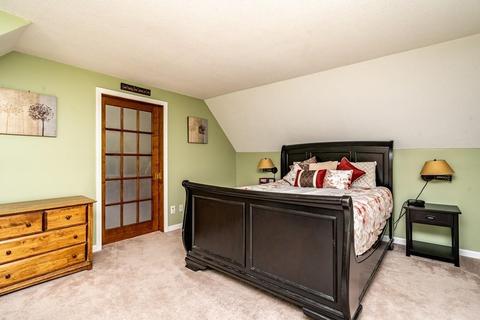 178 Senator St, Springfield, MA 01129 photo 22