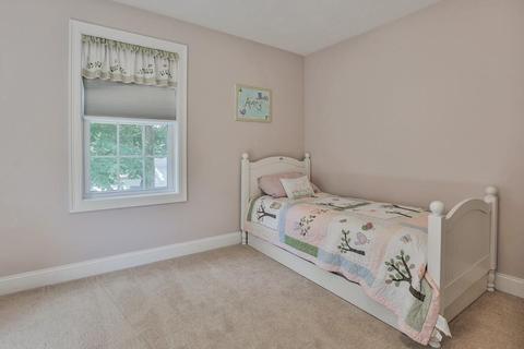 39 Chase St, Danvers, MA 01923 photo 18