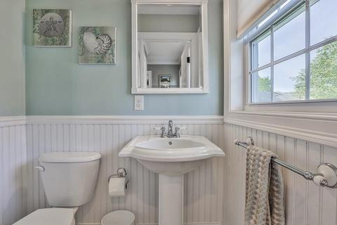 39 Chase St, Danvers, MA 01923 photo 14