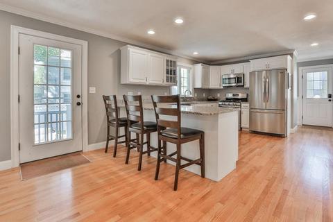 39 Chase St, Danvers, MA 01923 photo 3