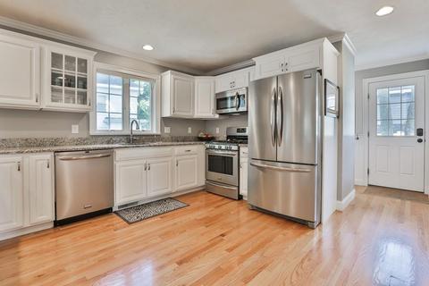 39 Chase St, Danvers, MA 01923 photo 4