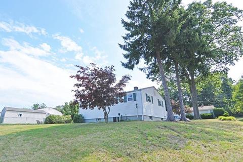 54 Regal St, Springfield, MA 01118 photo 27